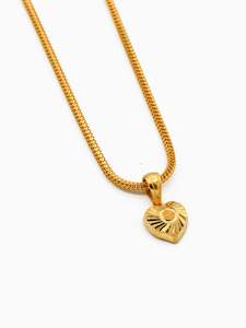 Pendants: 22ct Gold Heart Pendant