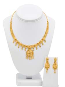 Women Gold Jewellery: 22ct Gold Necklace Set