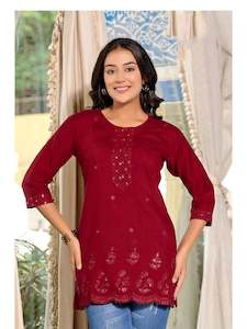 Shaniya Kurti