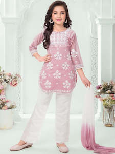 Girls Wear: Sarika Kamiz & Pant