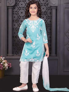 Girls Wear: Sara Kamiz & Pant