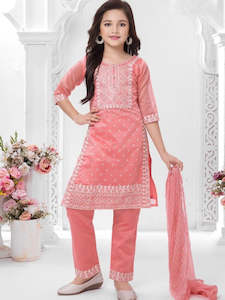 Girls Churidar Suit: Tanvi Kamiz & Pant