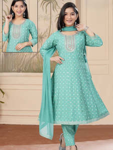 Girls Wear: Swara Flair Suit