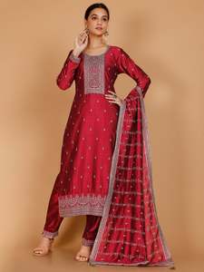 Sale: Nia Kamiz & Pant