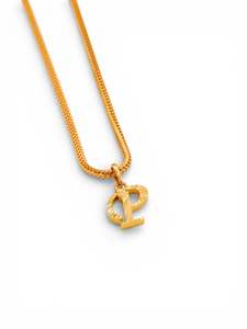 Pendants: 22ct Gold "P" Pendant