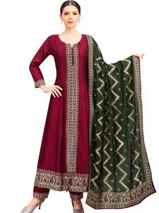 Sale: Rizwana Kamiz & Pant