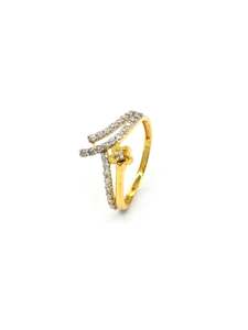 18ct Gold CZ Ladies Ring