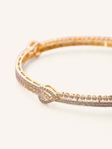 18ct Gold Diamond Bangle