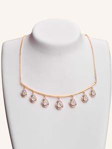 18ct Gold: 18ct Gold Diamond Necklace