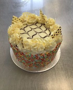 Products: Deluxe Vanilla Gateaux Rosebowl Cafe & Bake