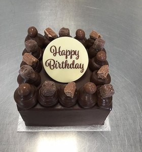 Birthday Delight Rosebowl Cafe & Bake