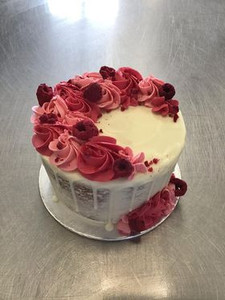 Naked cake with Raspberry Rosebowl Cafe & Bake