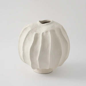 Ned Vase - Muri.