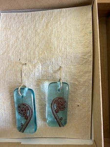Stone Arrow Earrings: Stone Arrow glass fern spiral