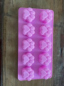 Products: Silicone Mould Tray Paws - Rottweiler Rescue