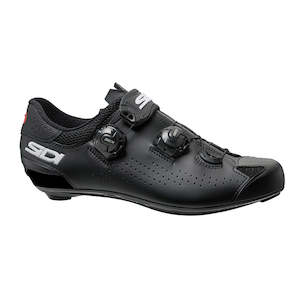 Road Shoes: SIDI Genius 10 Road Shoes.