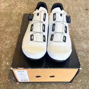 Fizik Tempo R4 Overcurve White/Black 39