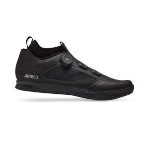 Shoes: Giro Chamber TR