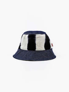 Accessories: LEVI'S Mercado Global Bucket Hat 'Denim'