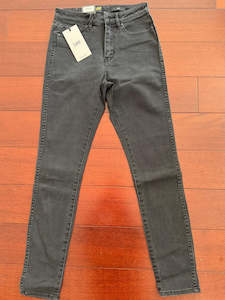 Lee Women's Lola Jean 'Lunar'