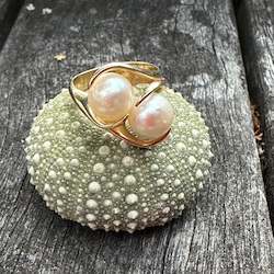 Cultured pearl ring