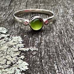 New Zealand greenstone love ring
