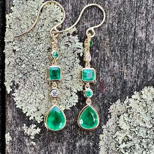 18ct gold: Wild at Heart Emerald and diamond earrings