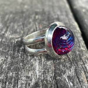 Vintage Dragon's Breath Glass Ring