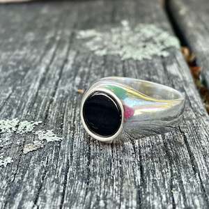 Round Black Onyx Signet Ring