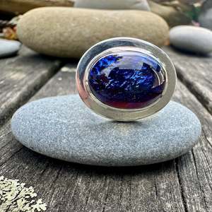 Small  Vintage oval dragons breath ring