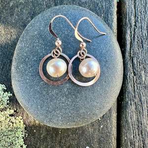 white freshwater pearl earrings