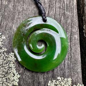 Medium kawa kawa koru