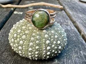 Spinner And Unity Rings: 9ct gold New Zealand greenstone fine unity ring