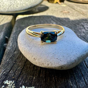 Aroha Amore Love: Australian parti sapphire ring