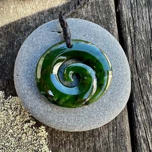 All Pounamu: Kawa Kawa oval koru necklace