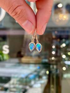 1.05ct Australian crystal drop earrings