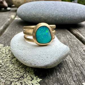 Boulder opal ring in 9 ct gold