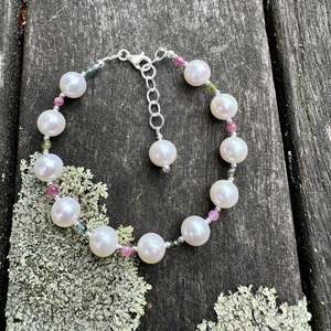 Pearls: Almost round 7mm freshwater pearl bracelet