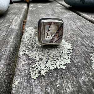 Rutilated quartz ring