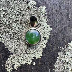 All Pounamu: 10mm New Zealand greenstone pendant
