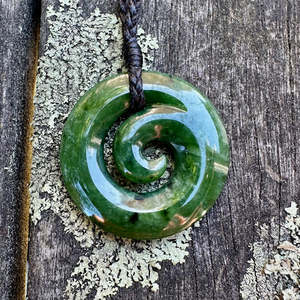 All Pounamu: Small simple koru