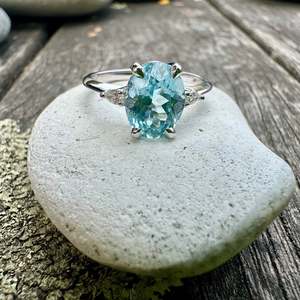 2.21ct Aquamarine LOLA ring