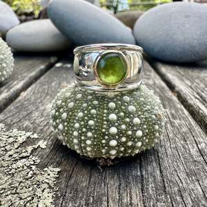 All Pounamu: New Zealand greenstone (pounamu) Bella ring