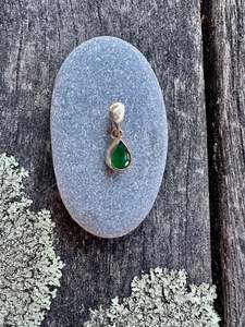 Half Price: Wee Brazilian emerald drop pendant