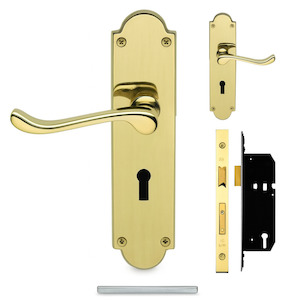 Heritage Lever Door Handles With Mortice Lock - Polished Brass