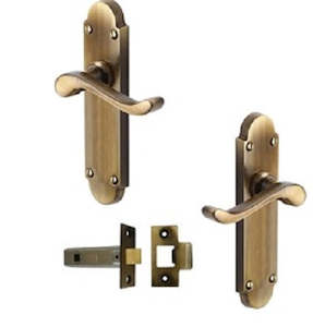 Heritage Brass Lever Door Handles With Latch - Antique Style