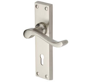 Lever Handles: Victorian Lever Door Handles With Keyhole - Satin Nickel