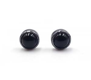 Tane Mclean: Onyx Studs