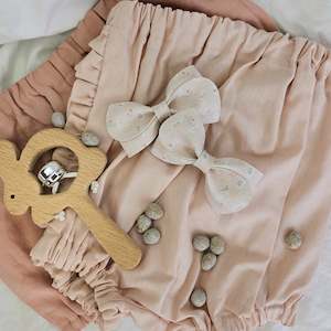 Bonita - Single Middle Sister Bow Clips