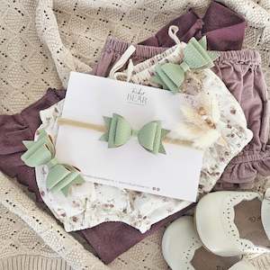 Sale: SALE COLOUR - Cassandra Single Middle-Sized Clips